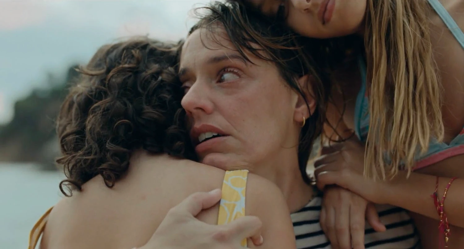 Casa en Flames still 1